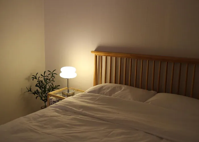 Hongdae Irum #cozy 2br 3beds #5min Sangsu Station Апартаменты *