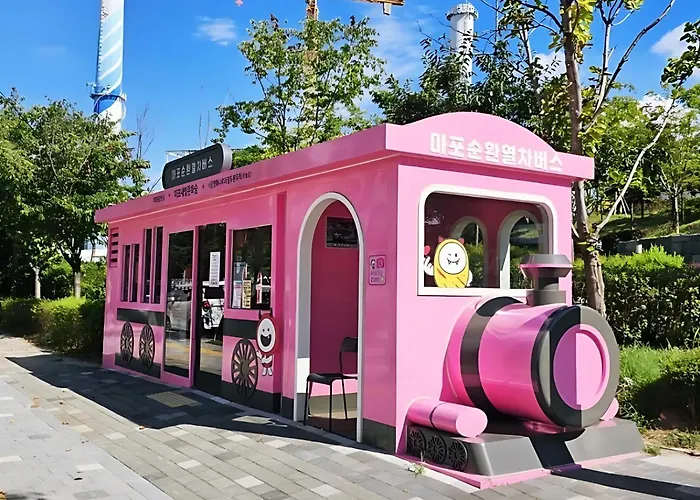 Hongdae Irum #cozy 2br 3beds #5min Sangsu Station Сеул